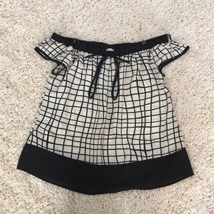 OFF THE SHOULDER TOP